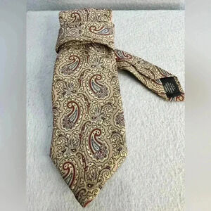 Carson Pirie Scott Vintage Silk Tie Paisley print- neutral colors